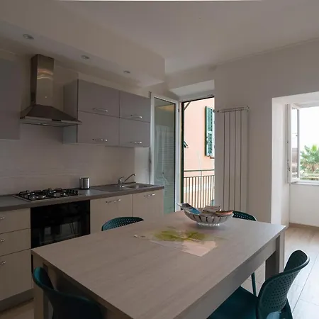 Casa Erika Fronte Mare Apartment Varazze